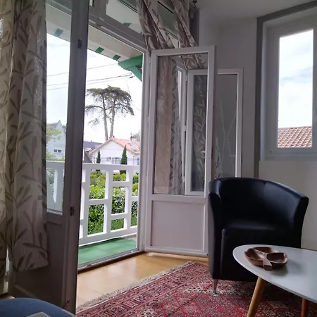 Baulois Apartment